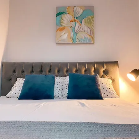 Appartement Views - Comfy & Spacious Tirana