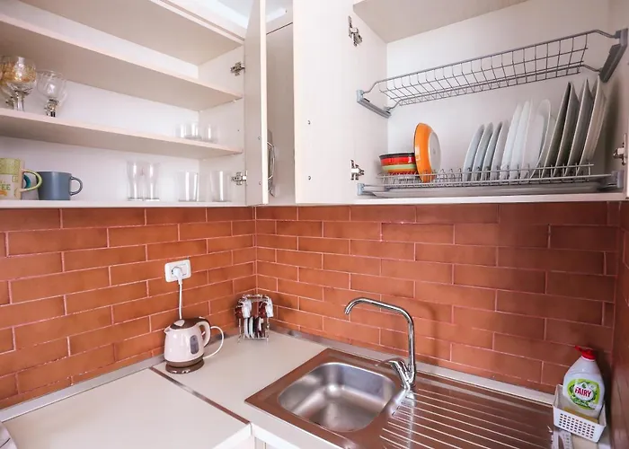 Appartement Views - Comfy & Spacious Tirana