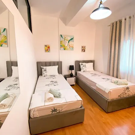 Views - Comfy & Spacious Tirana